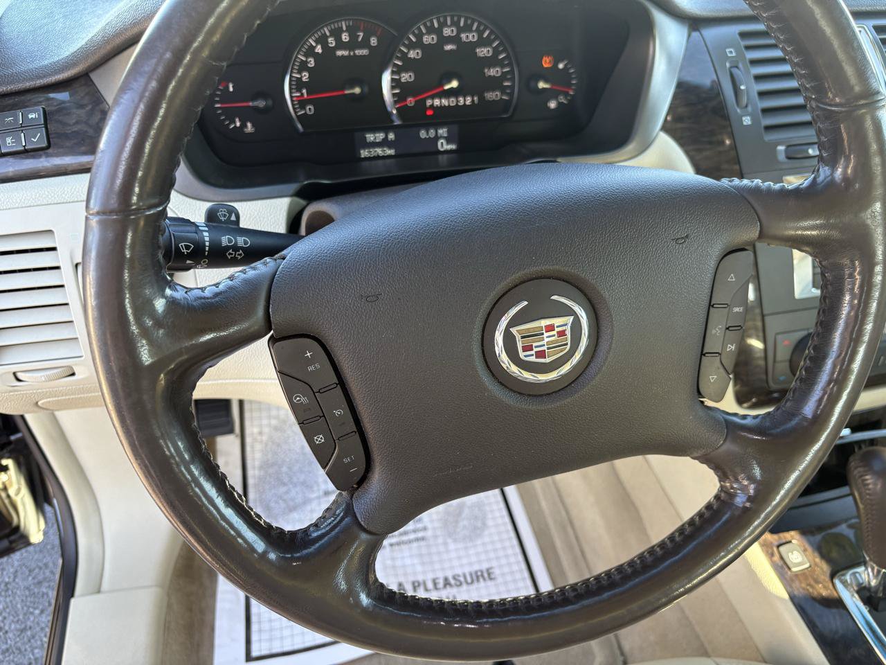Used 2008 Cadillac DTS FWD image 16