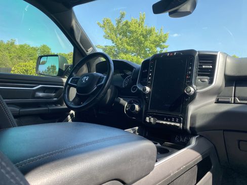 Used 2021 RAM 1500 Big Horn AWD/4WD image 6