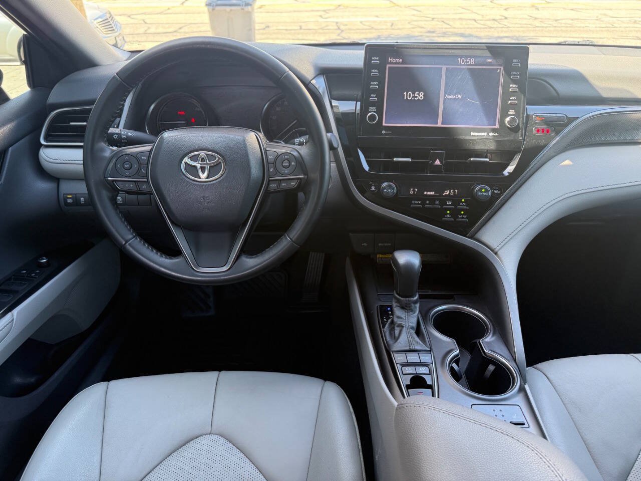 Used 2021 Toyota Camry XSE FWD image 29