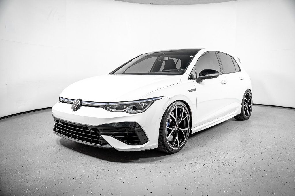 Used 2024 Volkswagen Golf R AWD/4WD image 16