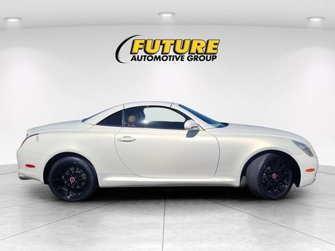 Used 2006 Lexus SC 430 Convertible RWD image 3