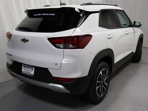 New 2025 Chevrolet TrailBlazer LT w/ Convenience Package image 3