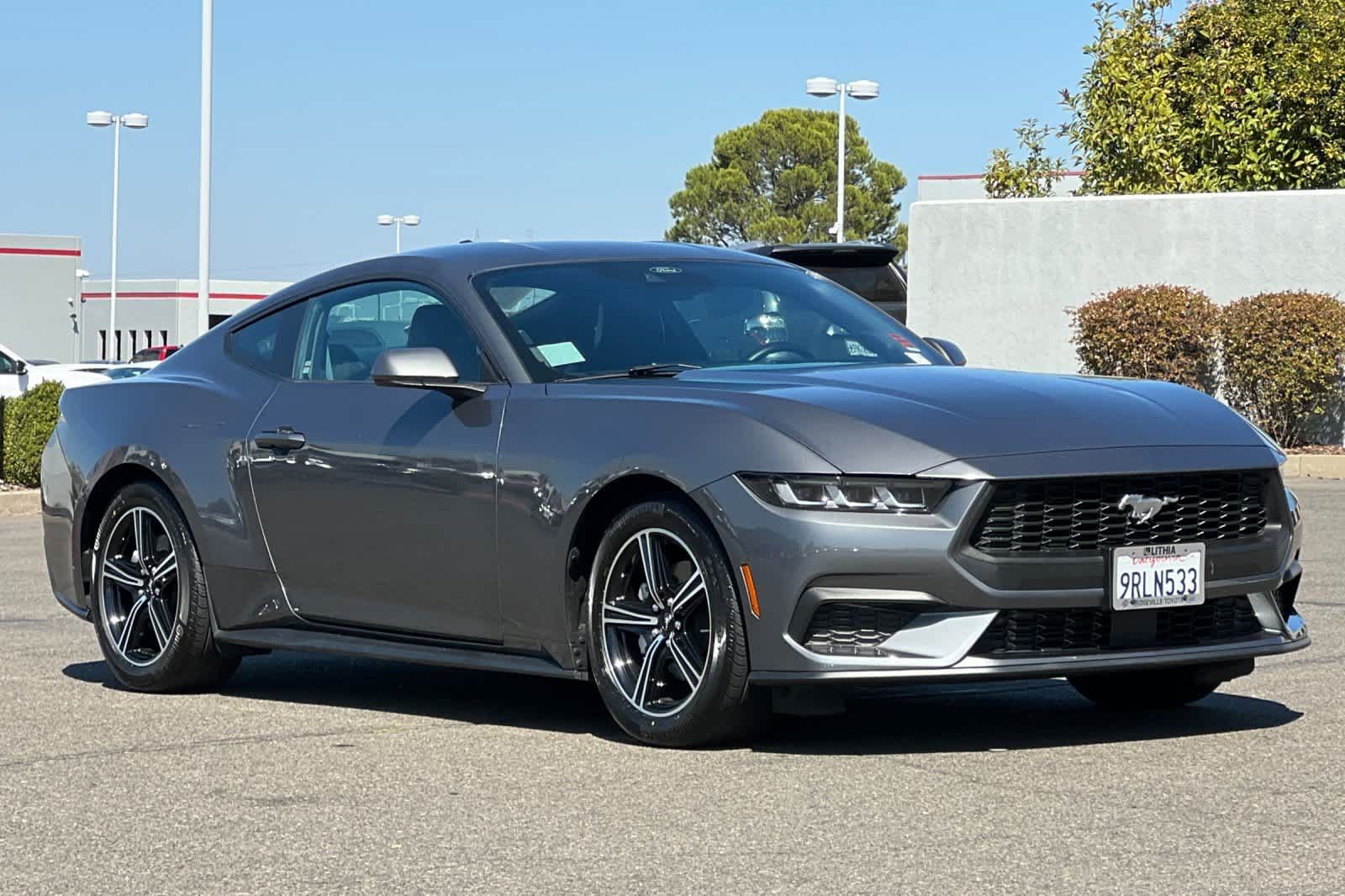 Used 2024 Ford Mustang Coupe RWD image 5