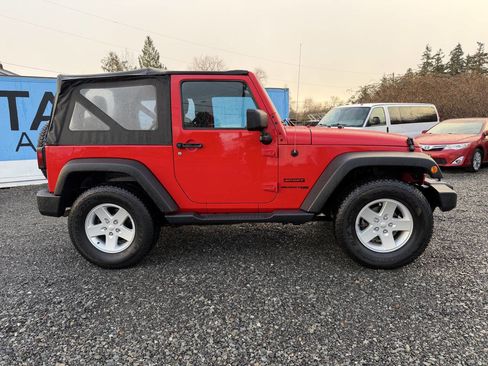 Used 2018 Jeep Wrangler Sport image 2