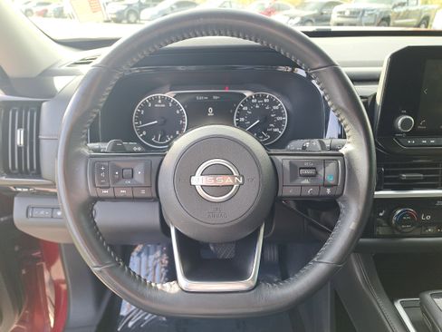 Certified 2022 Nissan Pathfinder SV w/ SV Premium Package image 22