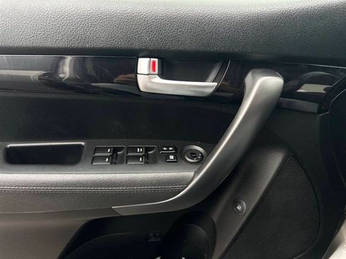 Used 2015 Kia Sorento LX AWD/4WD image 15