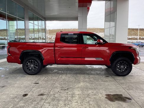 Used 2023 Toyota Tundra Platinum image 10