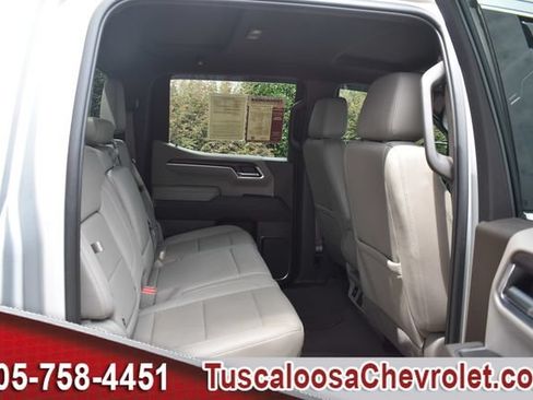 Used 2022 GMC Sierra 1500 SLT w/ X31 Off-Road Package AWD/4WD image 24