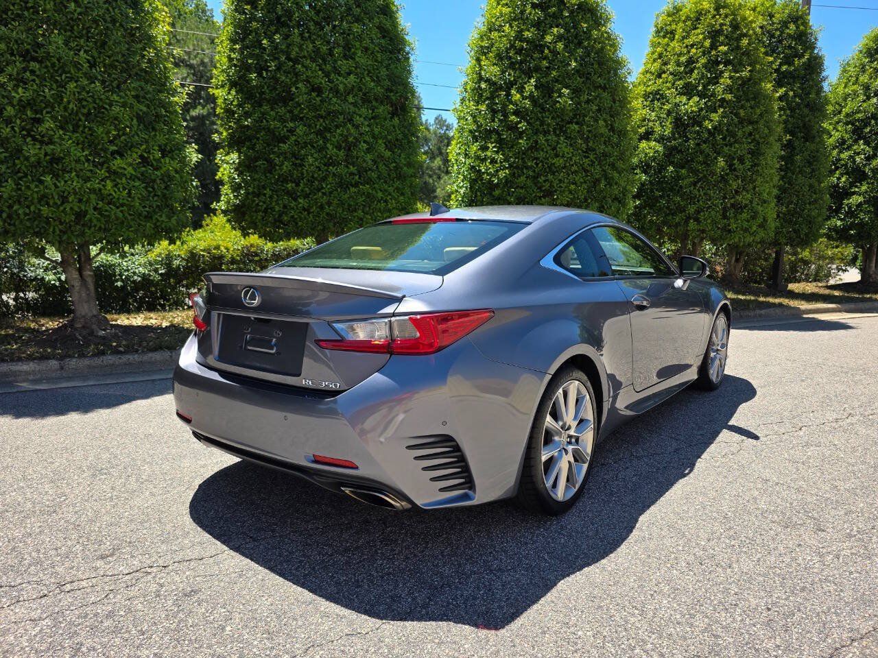 Used 2015 Lexus RC 350 w/ Luxury Package RWD image 5