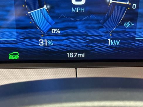 New 2027 Chevrolet Bolt LT FWD image 7