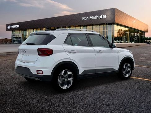 New 2026 Hyundai Venue SEL image 8