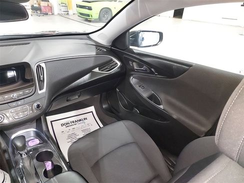 Used 2023 Chevrolet Malibu LT image 11