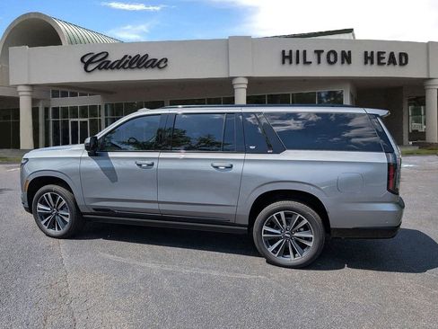 New 2026 Cadillac Escalade ESV Sport w/ Touring Package AWD/4WD image 3