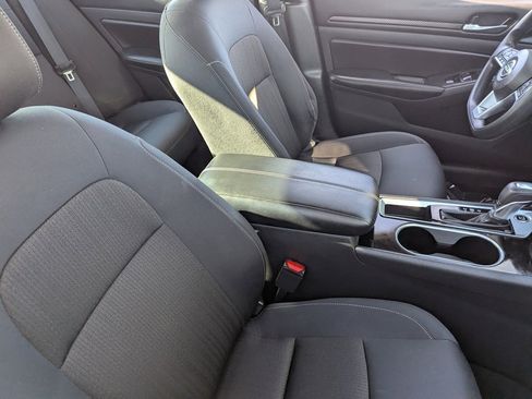 Certified 2024 Nissan Altima 2.5 SV image 11