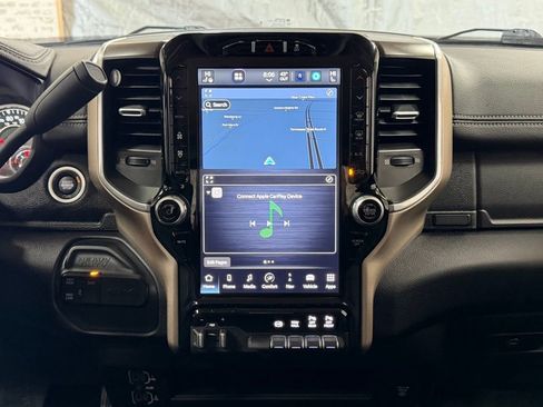 Used 2024 RAM 2500 Laramie AWD/4WD image 13