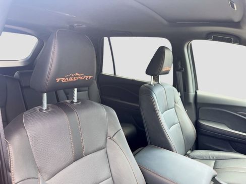 Used 2025 Honda Passport TrailSport image 28