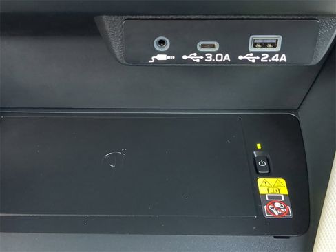 Certified 2025 Subaru Forester Premium image 22