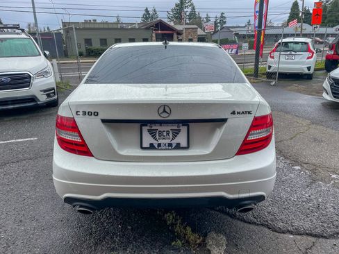 Used 2012 Mercedes-Benz C 300 4MATIC Sedan image 7