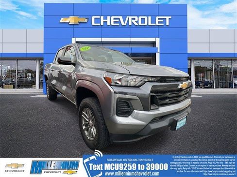 Certified 2024 Chevrolet Colorado LT image 1
