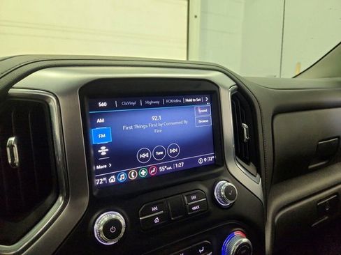 Used 2022 GMC Sierra 1500 Elevation w/ LPO, Elevation Black Package image 3