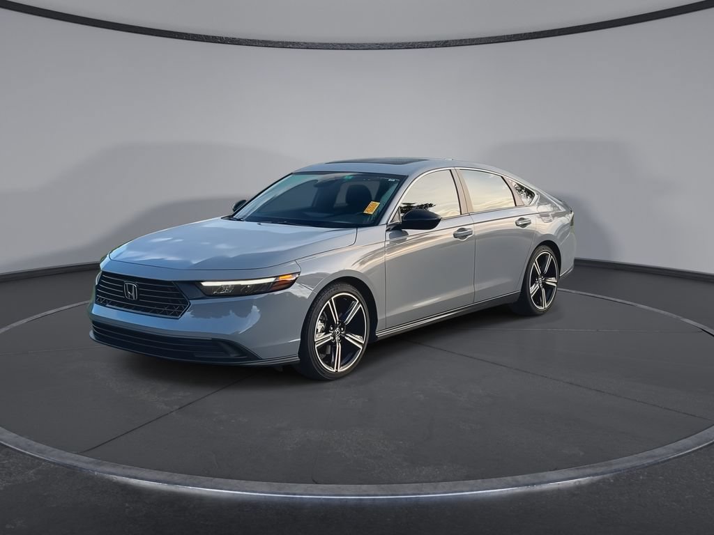 Used 2024 Honda Accord Sport image 4