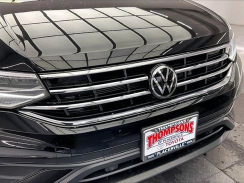 Used 2022 Volkswagen Tiguan S image 31