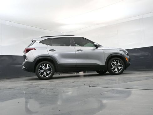 Used 2021 Kia Seltos EX AWD/4WD image 24