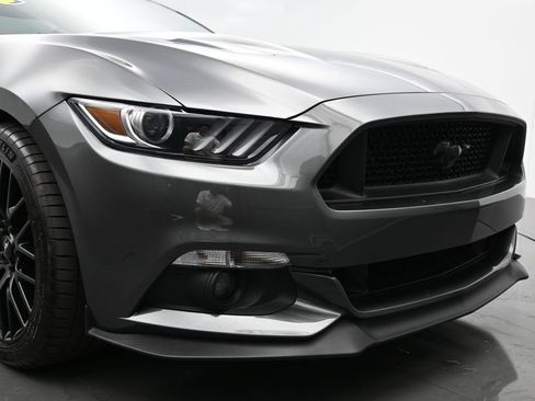 Used 2017 Ford Mustang GT Premium w/ GT Performance Package RWD image 33