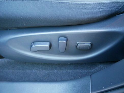 Certified 2025 Nissan Leaf SV Plus FWD image 16
