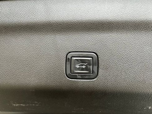 Used 2021 Chevrolet Tahoe RST w/ Luxury Package image 14