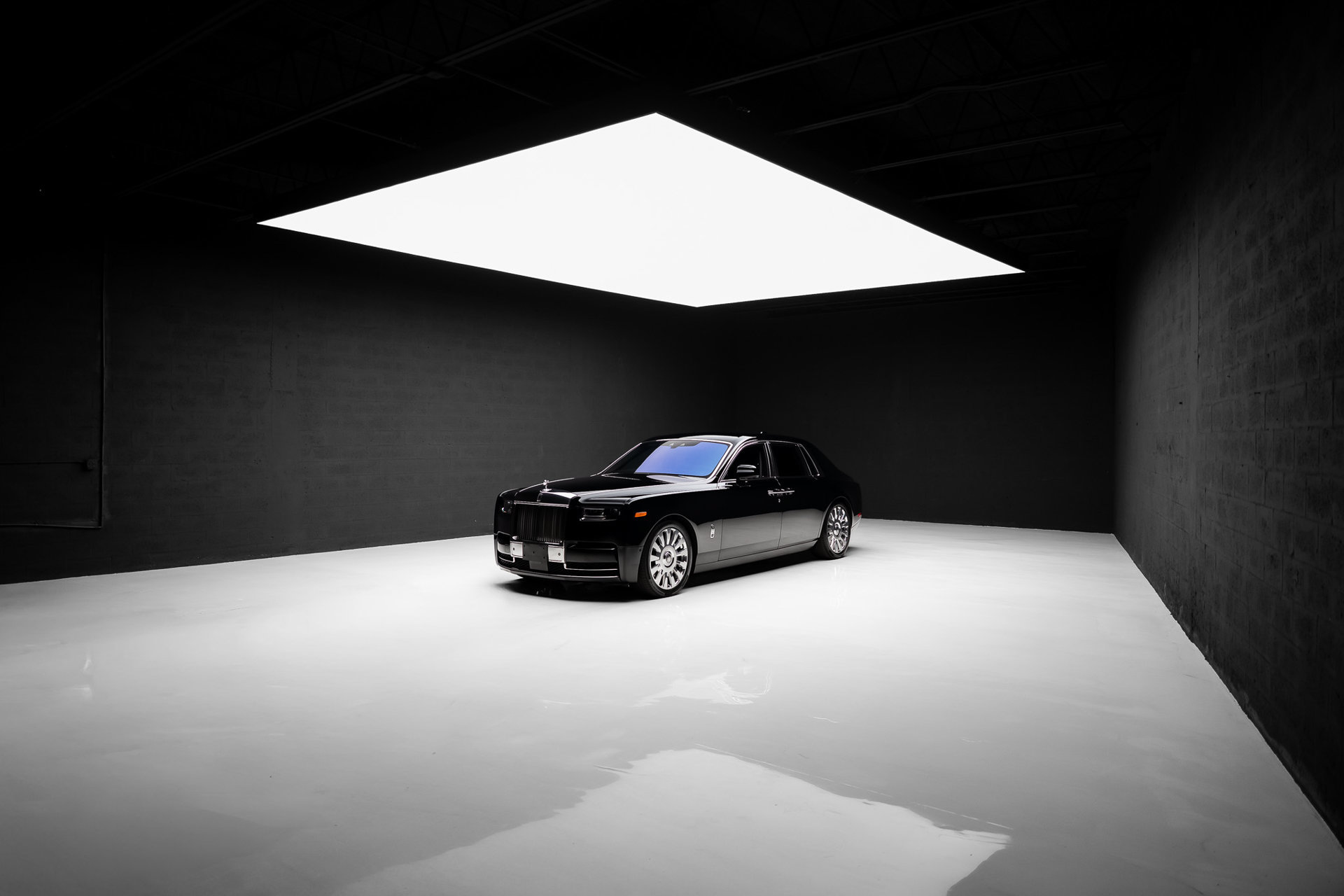 Used 2023 Rolls-Royce Phantom Sedan w/ The Phantom Package RWD image 89