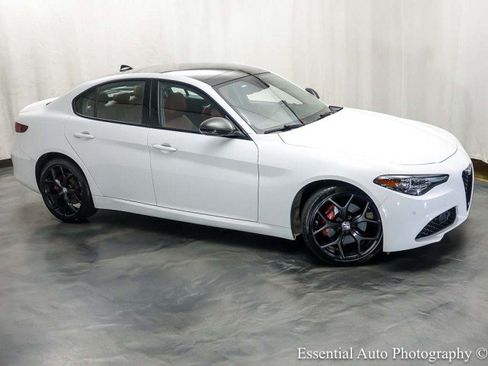 Used 2019 Alfa Romeo Giulia Ti w/ Nero Edizione AWD/4WD image 5