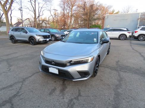 Used 2023 Honda Civic Sport image 1
