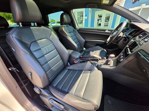 Used 2015 Volkswagen GTI S FWD image 11