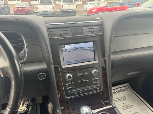 Used 2017 Lincoln Navigator Reserve AWD/4WD image 38