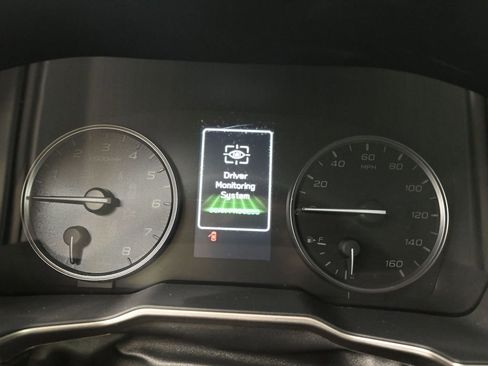 Used 2025 Subaru Outback Touring XT image 16