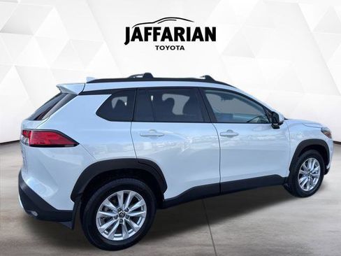 Certified 2023 Toyota Corolla Cross LE image 5