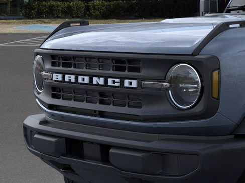 New 2025 Ford Bronco 4-Door AWD/4WD image 19