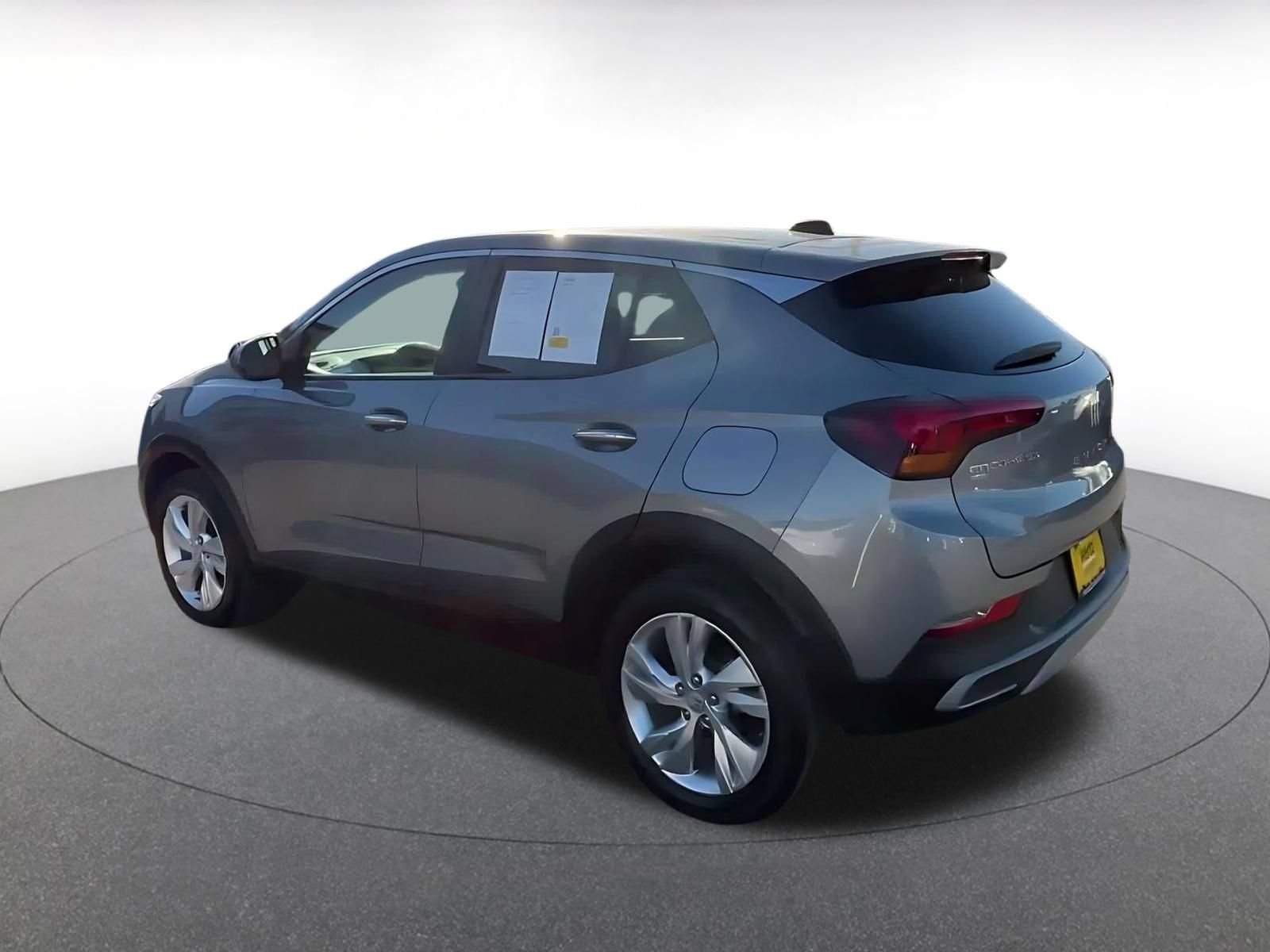 Used 2025 Buick Encore GX Preferred AWD/4WD image 9