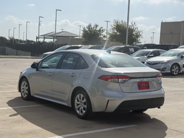 Used 2026 Toyota Corolla LE FWD image 7