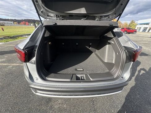 New 2026 Chevrolet Trax LT image 27