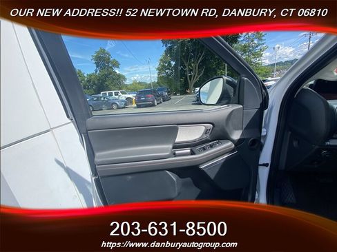 Used 2025 Ford Expedition Active AWD/4WD image 12