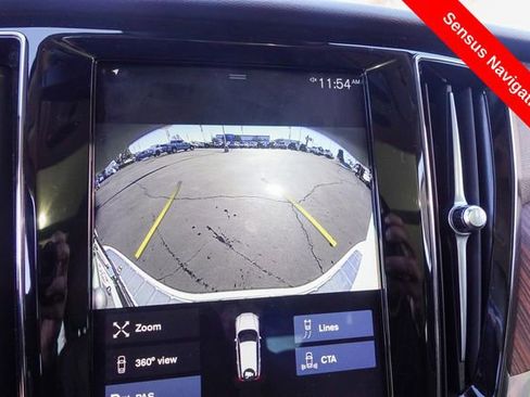 Used 2020 Volvo V60 T5 Momentum w/ Protection Package Premier image 18