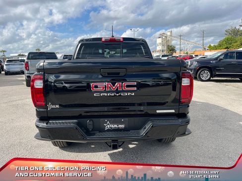 New 2026 GMC Canyon Elevation image 6