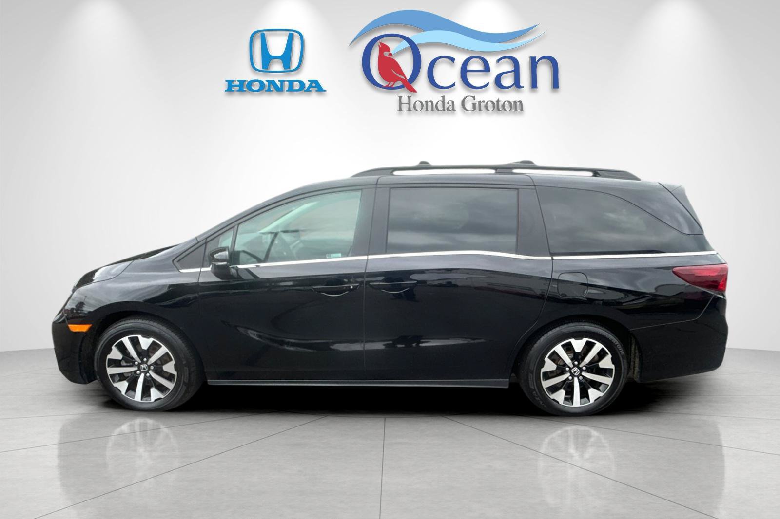 Used 2026 Honda Odyssey EX-L image 6