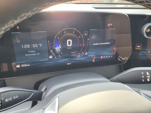 New 2026 Chevrolet Traverse LT w/ Sun and Wheel Package image 14