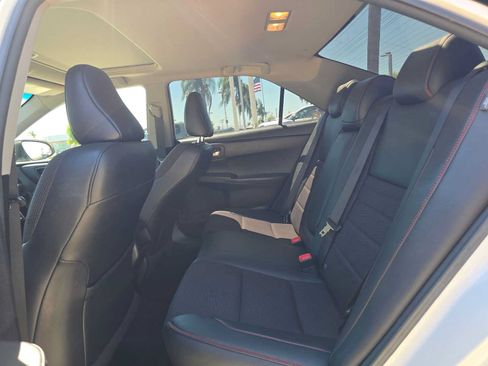 Used 2017 Toyota Camry SE w/ Moonroof Package FWD image 16