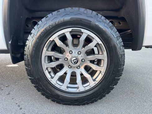 Used 2018 GMC Sierra 1500 2WD Regular Cab image 12