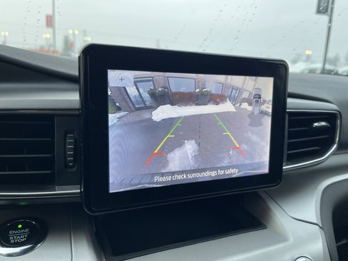 Certified 2020 Ford Explorer XLT w/ Equipment Group 202A image 19