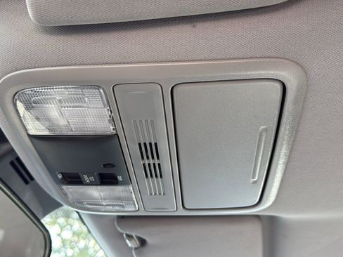 Used 2021 Honda Pilot EX image 27